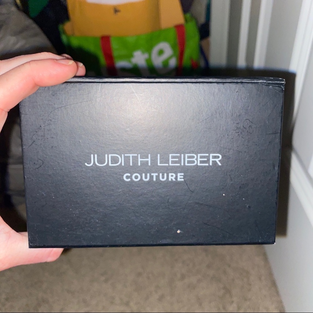 Judith Leiber - Picture 8 of 8